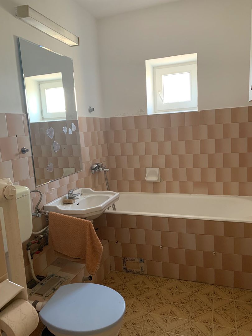 Apartament cu 4 camere de inchiriat zona Dragos Voda, Oradea - Poză 3