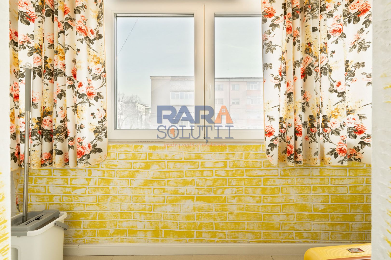 Apartament spațios cu 4 camere - renovat modern, mobilat și utilat - Poză 19