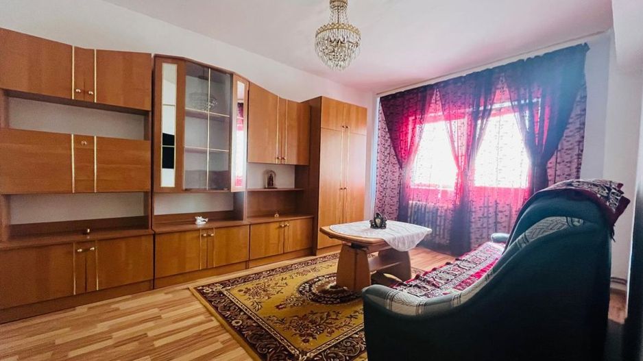 APARTAMENT DE INCHIRIAT IN ALEEA PARC, LA 300EURO - Poză 1
