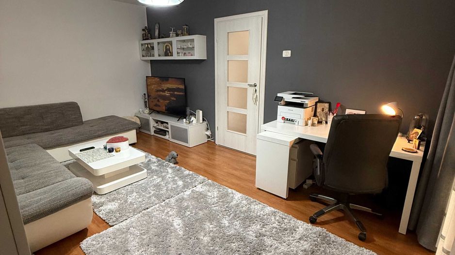 Vanzare apartament 2 camere in Titan-Buhusi, bloc 1978, mobilat, utilat, parcare - Poză 6