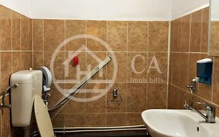 Spatiu comercial de inchiriat cu 3 camere pe Stefan cel Mare, Oradea - Poză 6