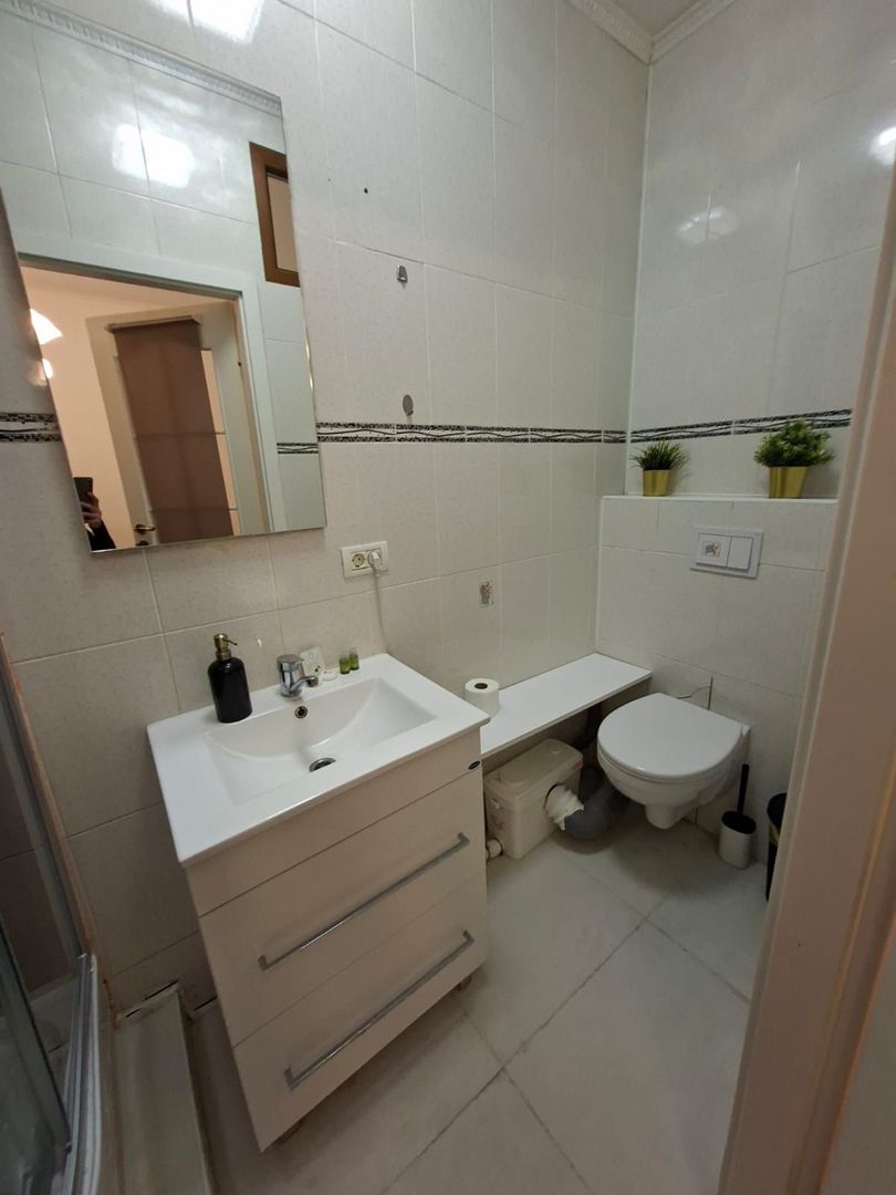 Apartament premium 2 camere | balcon amenajat | zonă centrală - Poză 6