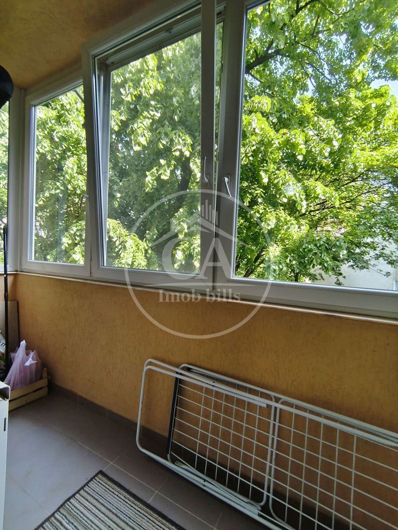 Apartament de vânzare cu 4 camere în zona Decebal, Oradea - Poză 16
