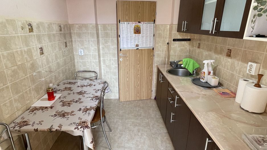 Lipovei | 3 camere | Decomandat | Mobilat-Utilat | Acoperiș - Poză 3