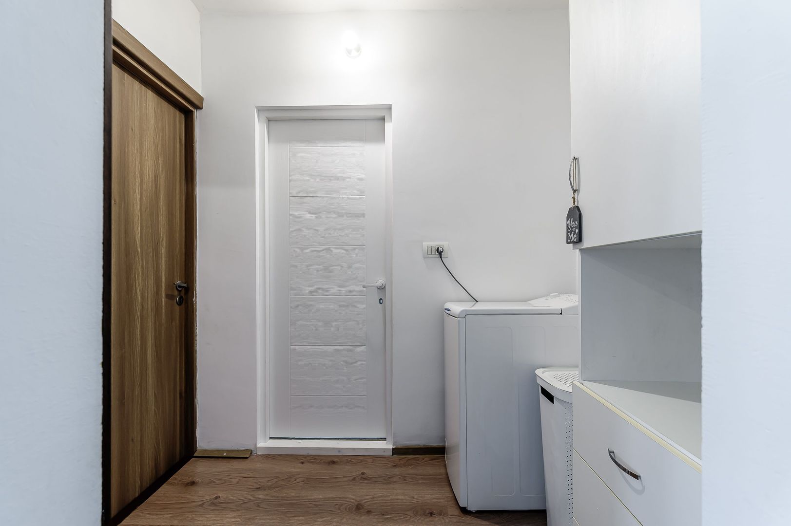 VANDUT! Apartament spațios 2 camere - zona UTA - Poză 5