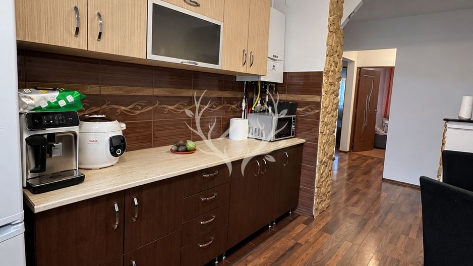 Apartament spatios cu 4 camere, zona centrala Apahida - Poză 3