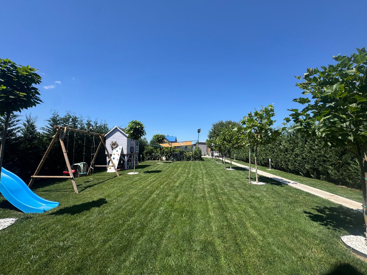Proprietate exclusivista || A FRAME si CURTE 1425 MP +PISCINA || GRADISTEA IF - Poză 9