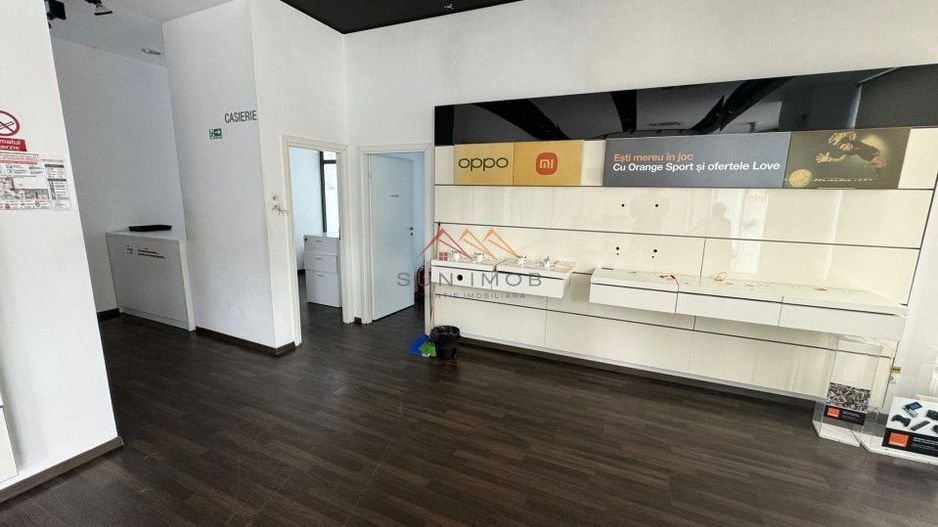 Spatiu comercial, ultracentral, compartimentat, 117m2, 19ml vitrina,CT - Poză 6
