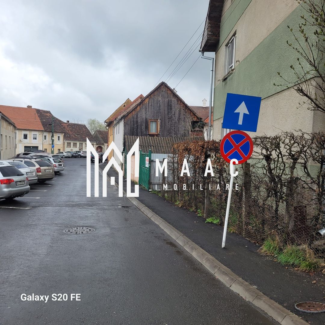 Cisnadie I Central I Casa de renovat I 500 mp teren - Poză 1