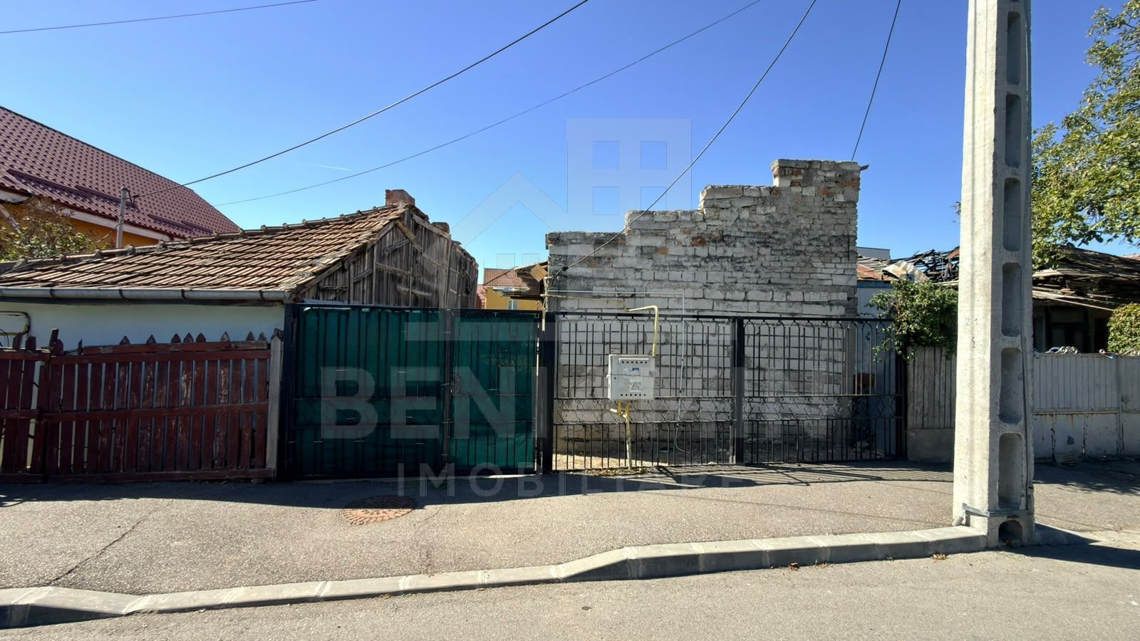 Teren Intravilan-277mp-Toate Utilitatile-Zona Spitalul Numarul 1 - Poză 2