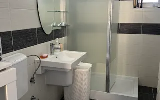 Casă cu 4 camere, 145 mp utili, curte proprie, zona Petrom/Carrefour - Poză 13