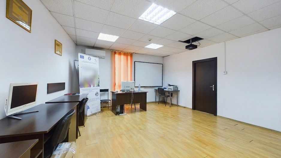 Oportunitate! Clădire de birouri cu chiriași existenți - Poză 9