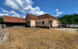 Casa  cu 3 corpuri de cladire, sat Lalasint - Poză 2
