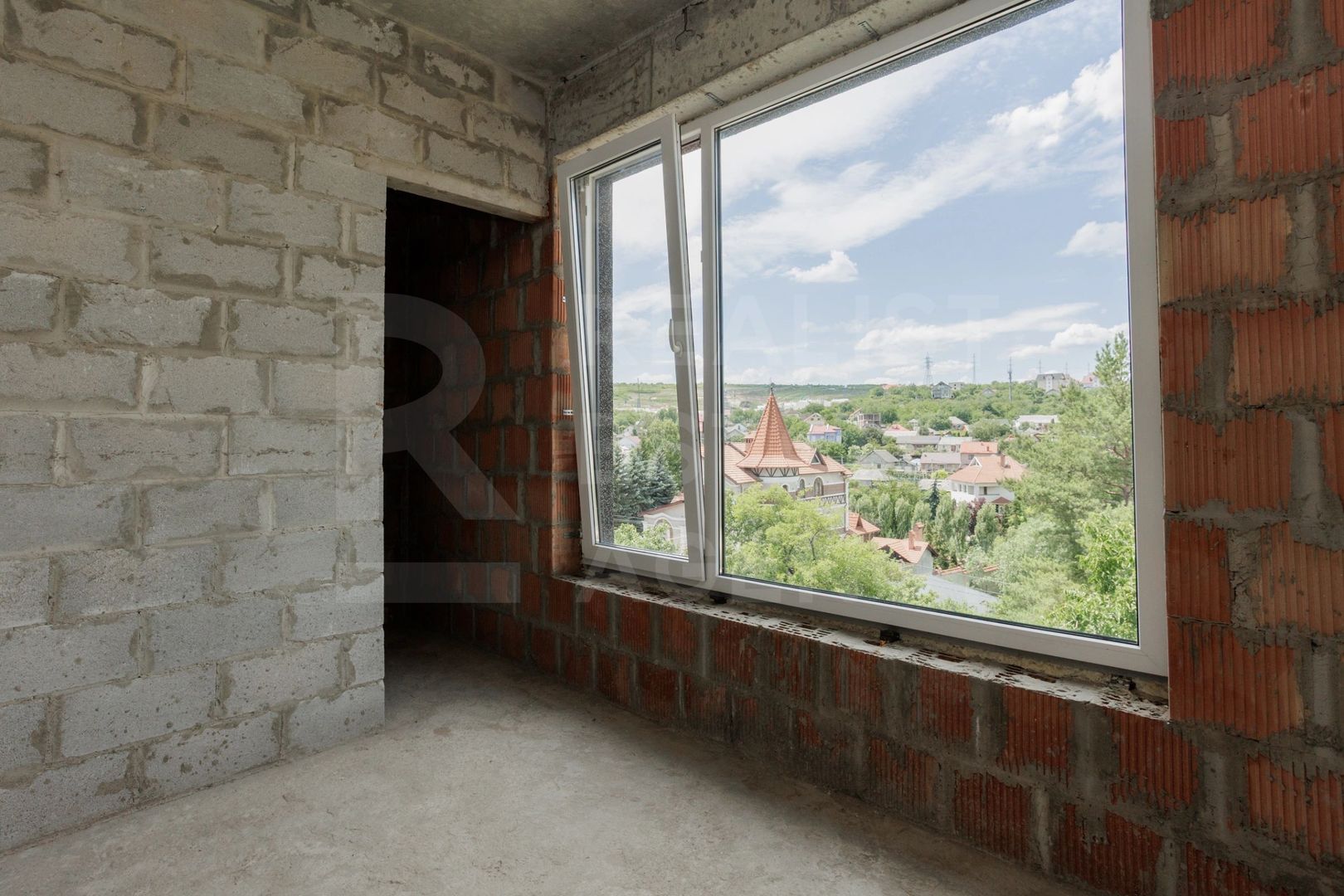 Vânzare casă, 4 camere,  str. Dragomirna, sectorul Buiucani. - Poză 17