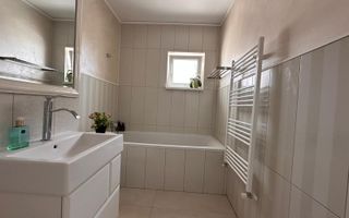 Apartament modern 3 camere 2 bai si loc de parcare in zona Ciresica - Poză 7