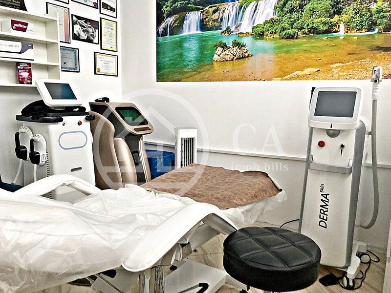 Spatiu comercial de inchiriat cu 7 camere in zona Iosia Nord, Oradea - Poză 14