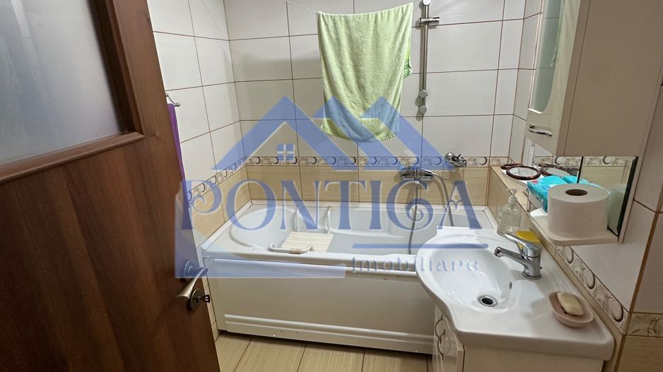 Apartament 2 camere decomandat | Tomis 2 – Vedere către Parcul Tomis - Poză 8