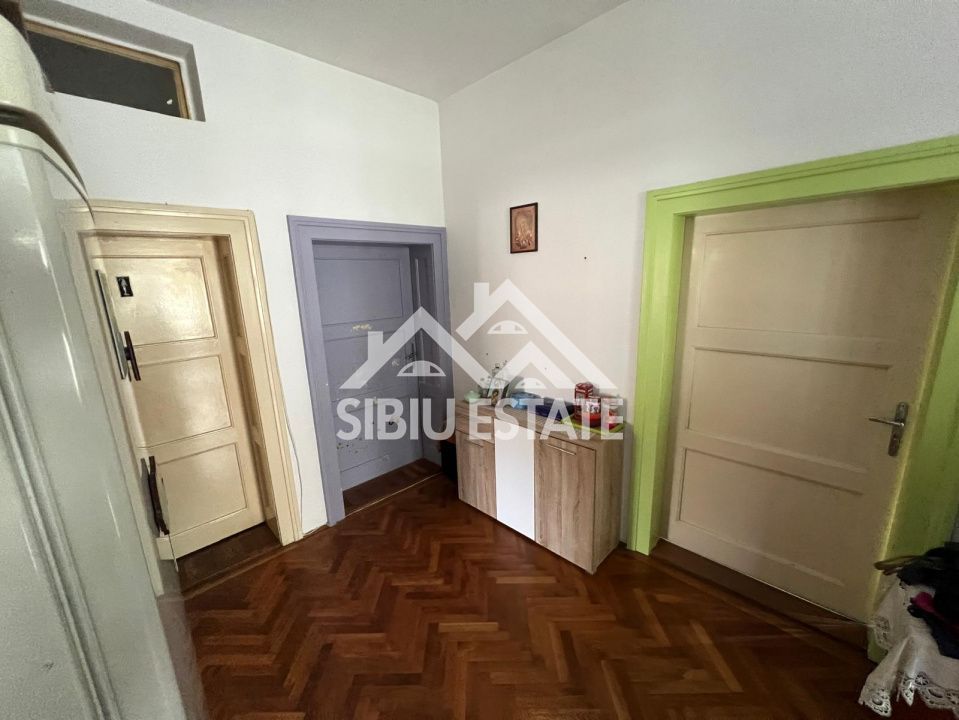 De vânzare: Proprietate cu 2 unități locative ,Zona Lupeni, Sibiu - Poză 9