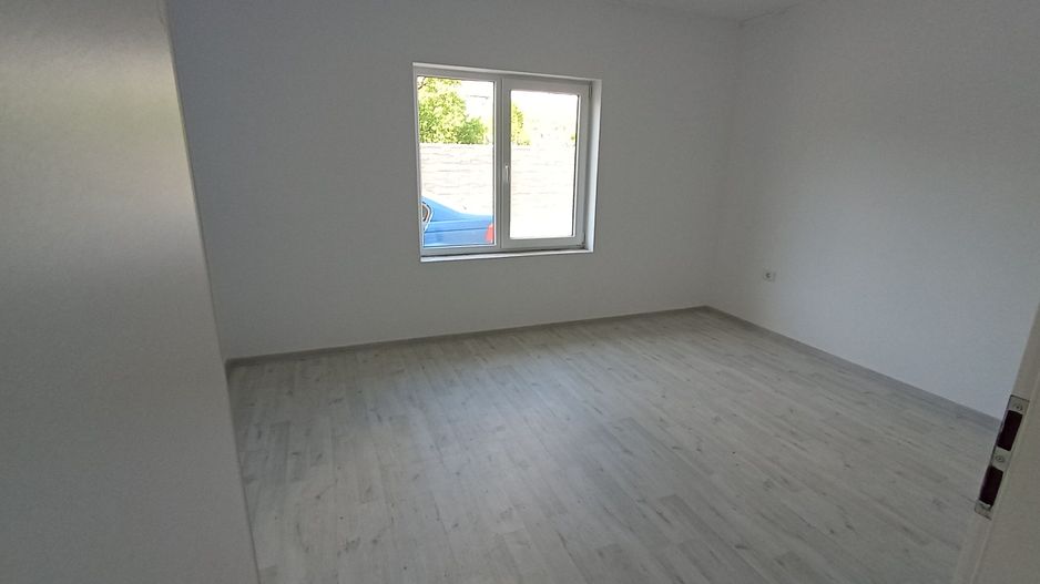 Sanandrei Duplex pe parter, Finalaziat, Buc Mobilata - Poză 9