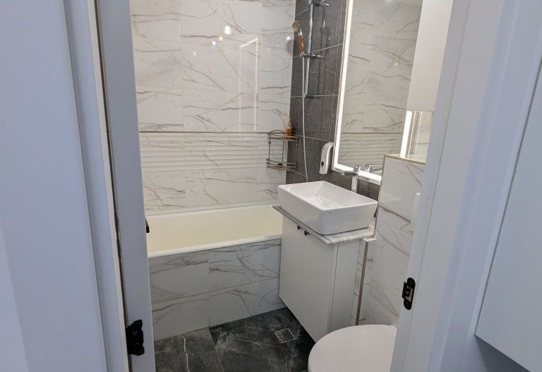 Apartament 2 camere, decomandat - Poză 3