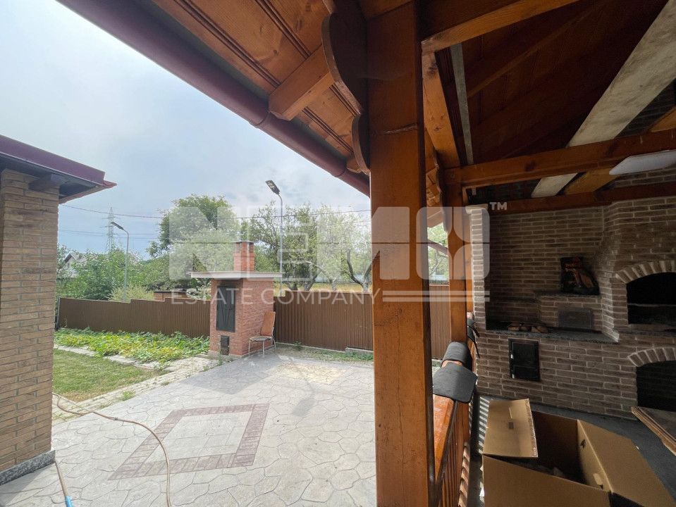 VILA CU FOISOR |  MOBILATA | CU 7 ARI TEREN - Poză 2