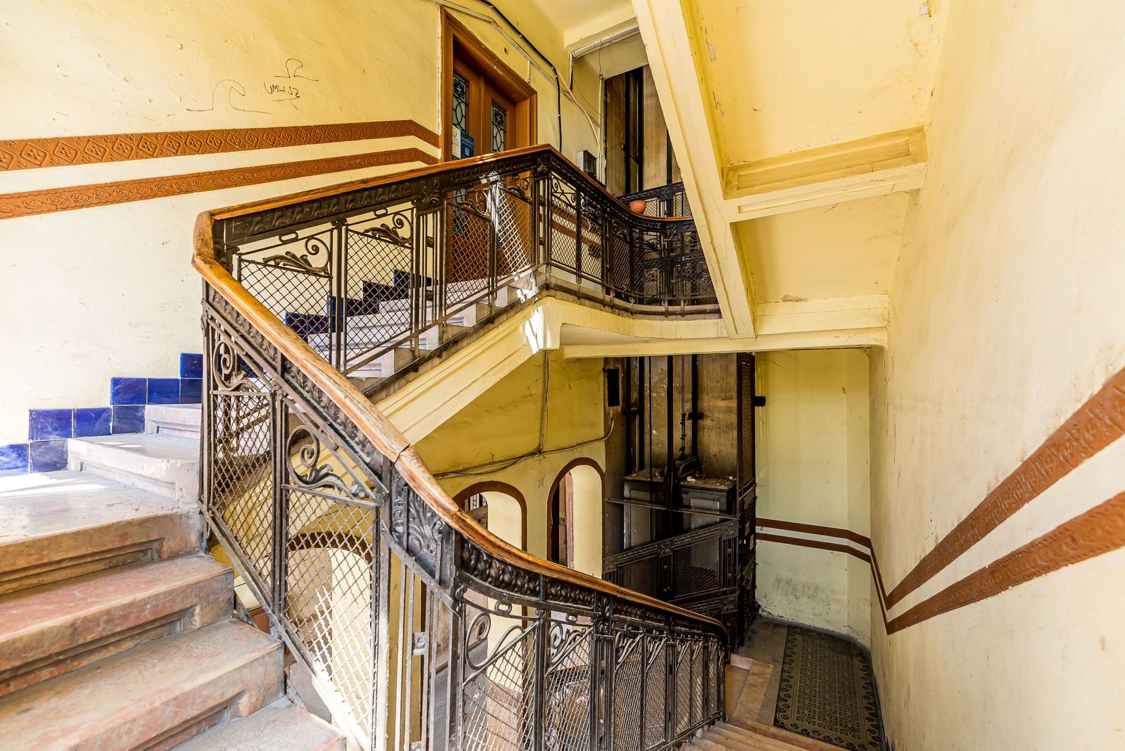 Apartament cu 2 camere în Palatul Bohuș - 0% COMISION - Poză 13