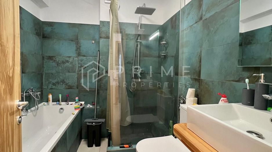 Apartament modern cu 3 camere, bloc nou cu lift și parcare privată - Poză 4