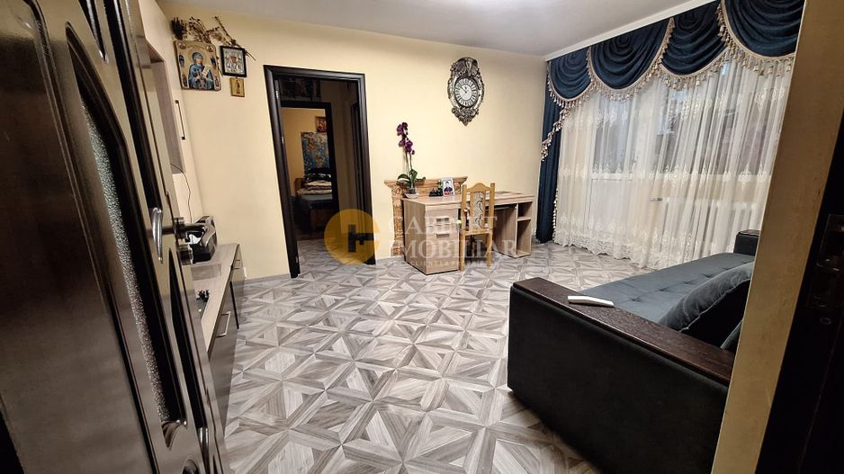 2 CAMERE - 52 MP - ETAJ INTERMEDIAR - PODUL DE PIATRĂ - Poză 2