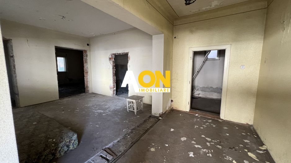 Casa de vanzare pretabila birouri/salon/spatiu comercial, 748MP - Poză 9