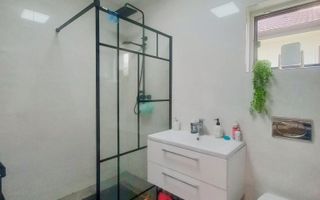 Casă de vanzare P+1, 282 mp utili, Tăuții-Măgherăuș – zonă liniștită - Poză 11