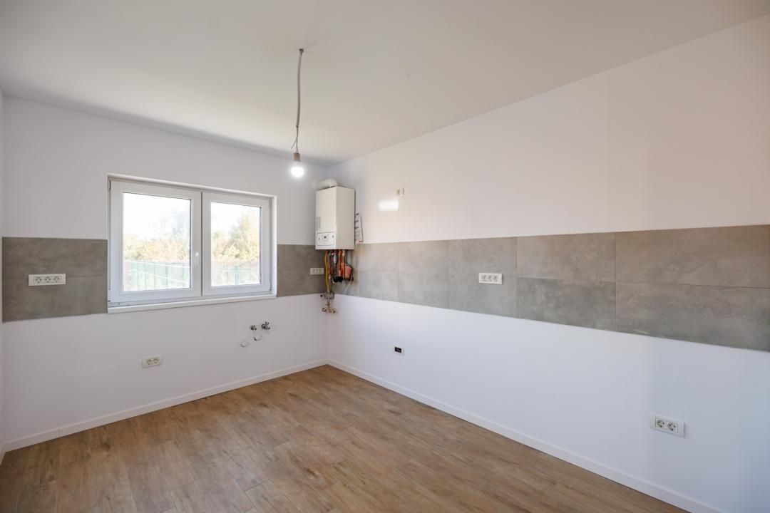 Duplex P+E în Moșnița Nouă, 3 dormitoare, 3 bai, teren 403 mp. Comision 0% - Poză 12