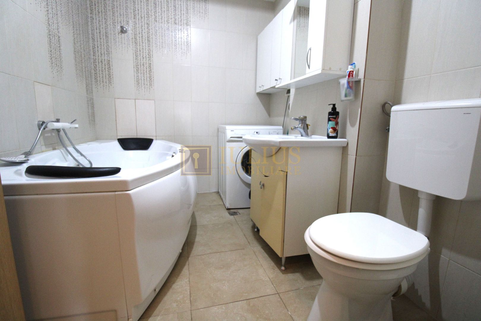 Apartament cu 3 camere in Girocului - Poză 14