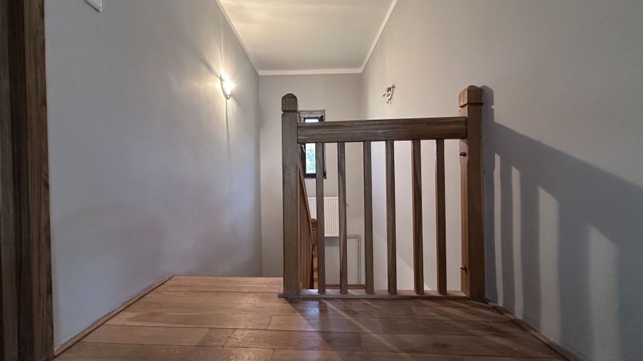 Gata de locuit! Vanzare casa cu 5 camere in Priboiu, com.Branesti - Poză 31