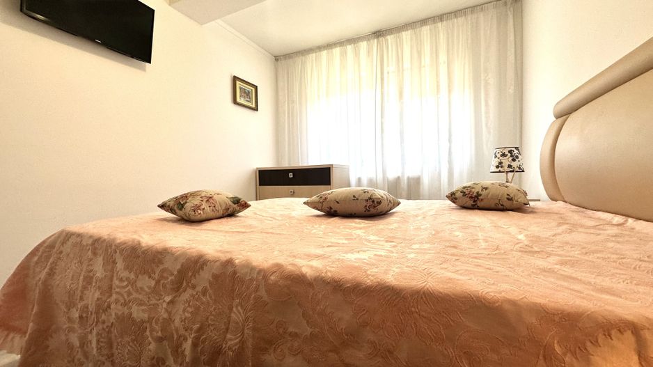 Apartament cu 2 camere  zona Coresi cu loc de parcare acoperit - Poză 6