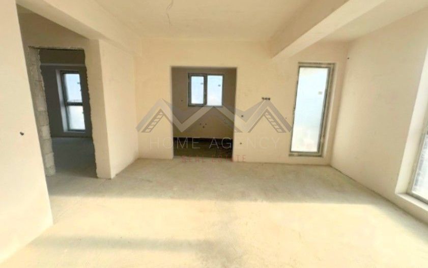 Apartament 2 camere Otopeni central | bloc cu lift | include parcare - Poză 1