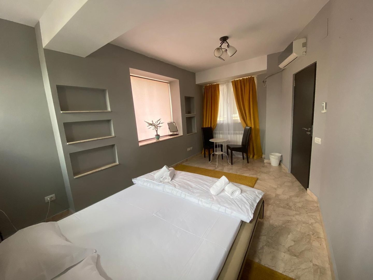 Apartament -220mp + terasa 200mp sector 4 Pasaj Marasesti an bloc 2000 - Poză 9