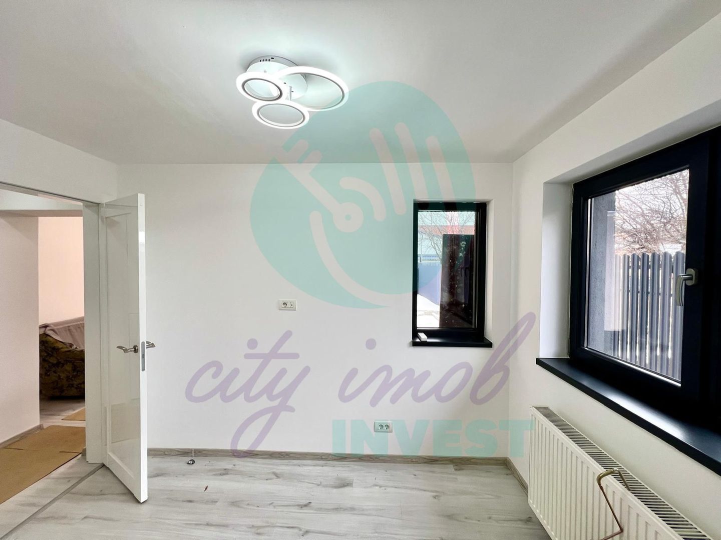 Două corpuri de casă | Birouri / Locuire | Curte 189mp| Șoseaua Alexandriei - Poză 5