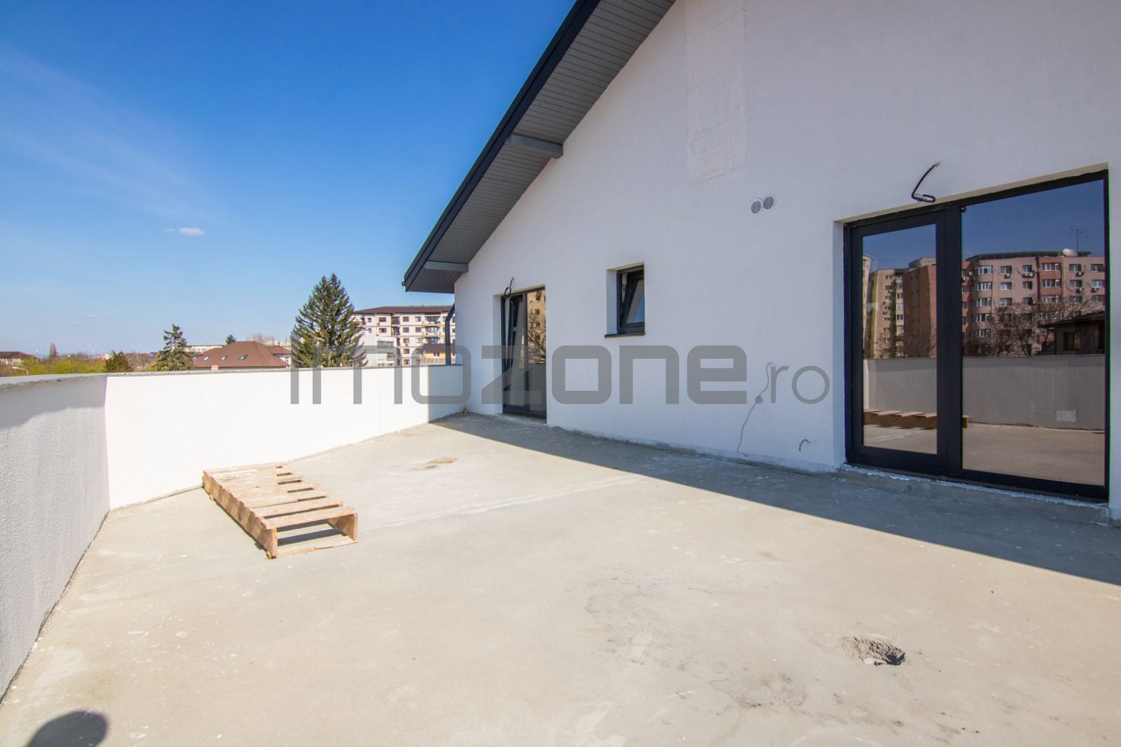 4 Camere/ Crangasi/ 210mp/ Terasa Panoramica/ Finisat Complet/ Parcare Inclusa - Poză 12