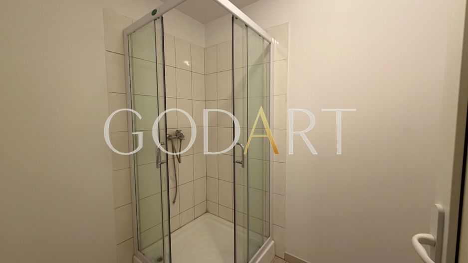 Proprietate industrială de vânzare Otopeni | Hala | Birouri - Poză 16