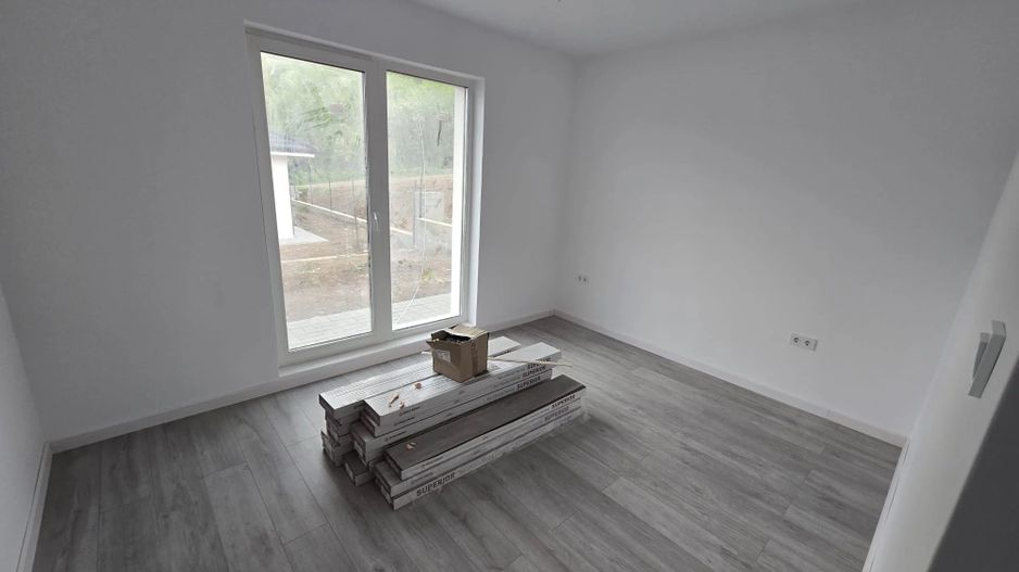 Casa 4 camere la cheie,130 mp,500 mp teren,cartier Unirii - Poză 4