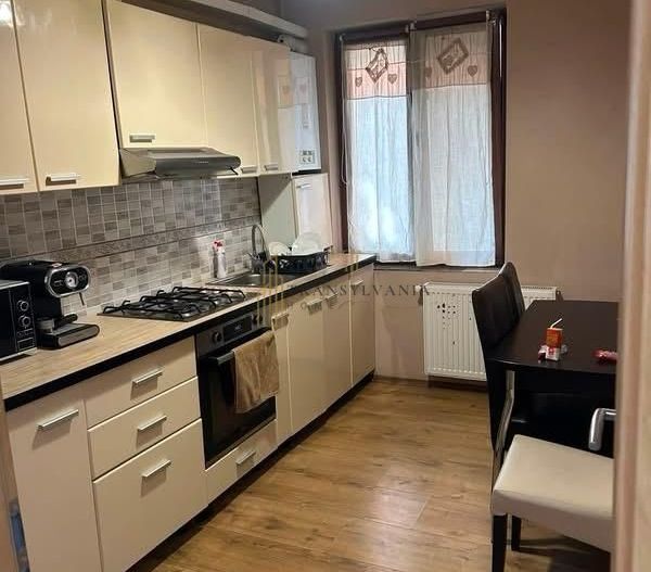 Apartament 2 camere decomandat plus parcare, Zona Selimbar - Poză 5