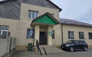 Vânzare, spațiu comercial, 237,9 mp, satului Siret. - Poză 1