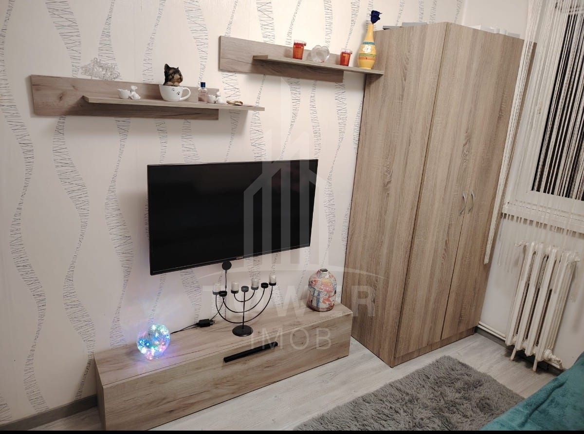 Apartament 3 camere decomandat, etaj intermediar - Poză 7