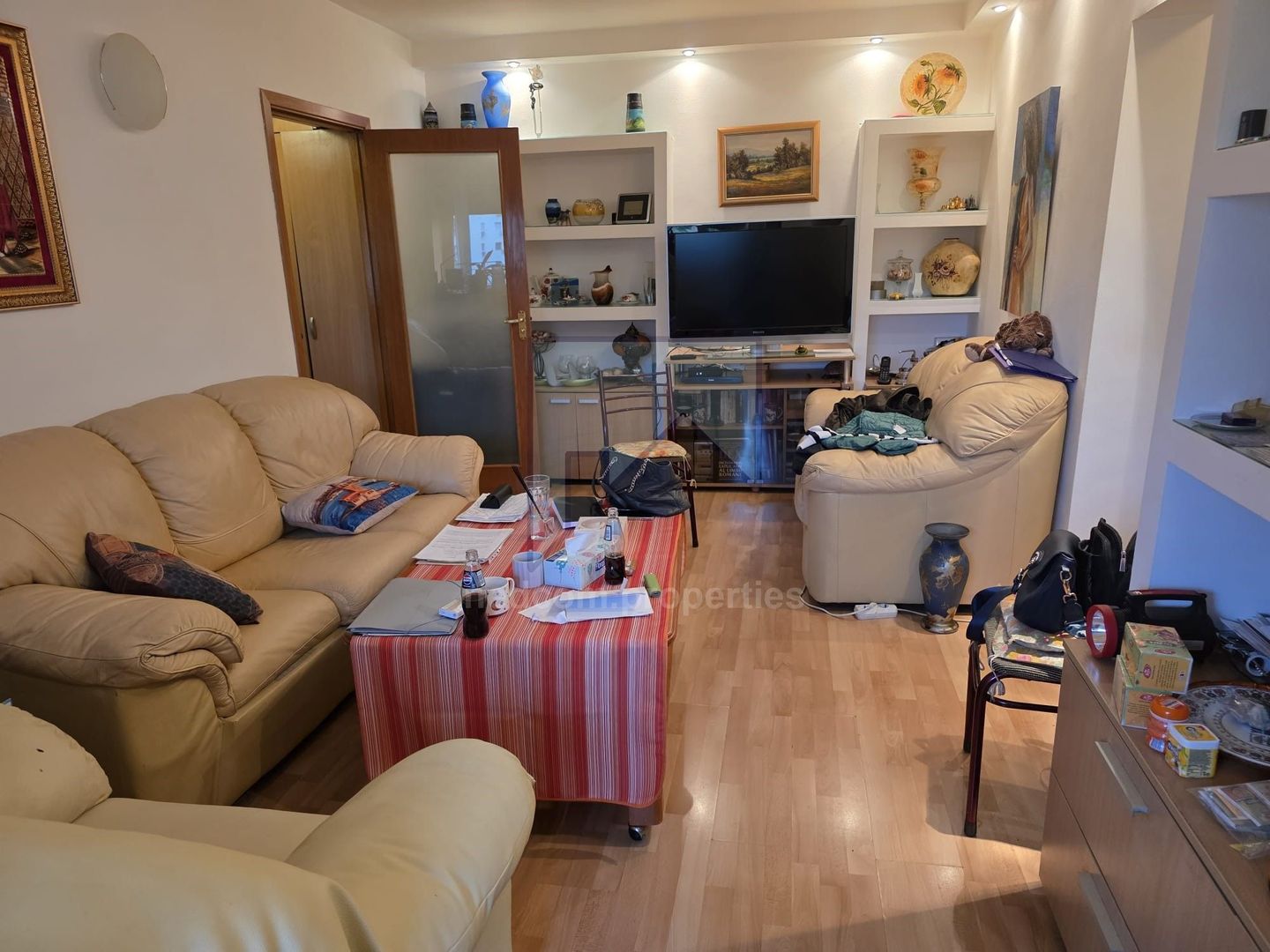 Vanzare apartament 2 camere Lizeanu - Poză 2