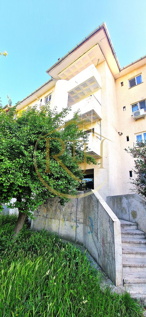 Vand apartament 2 camere,zona linistita cu mult spatiu verde ,0 Comision - Poză 1