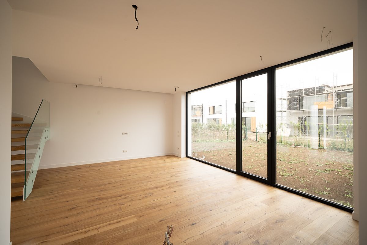 Vila de tip Urban Villa 02 in faza 1 in Amber Forest - Poză 12