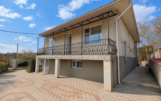 Casă 210 m² cu 5 dormitoare și teren 10 ari – Euroreparație | Drochia, str. Grigore Ureche - Poză 8