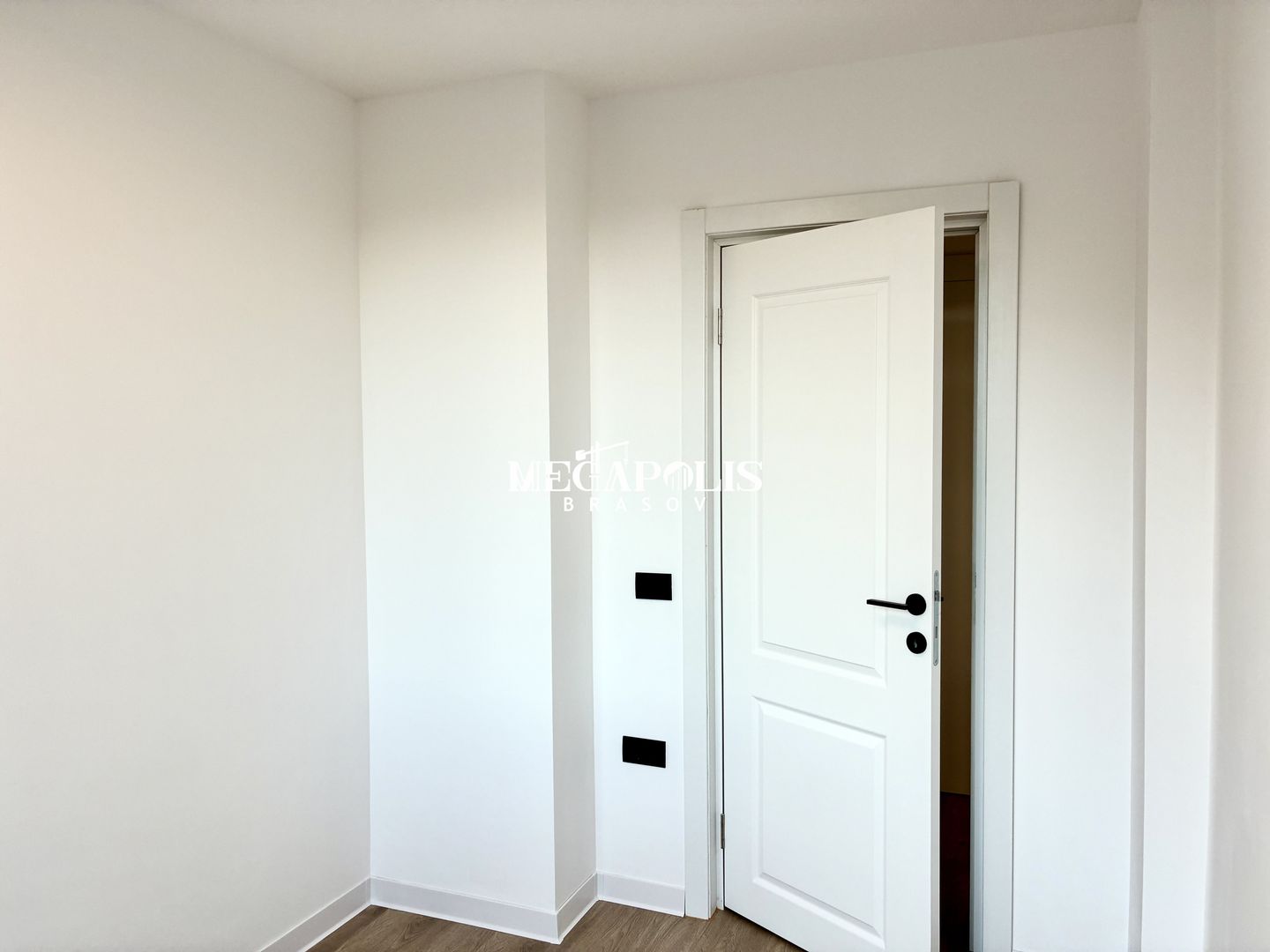 3 Camere / Tractorul / Renovat / Credit - Poză 22