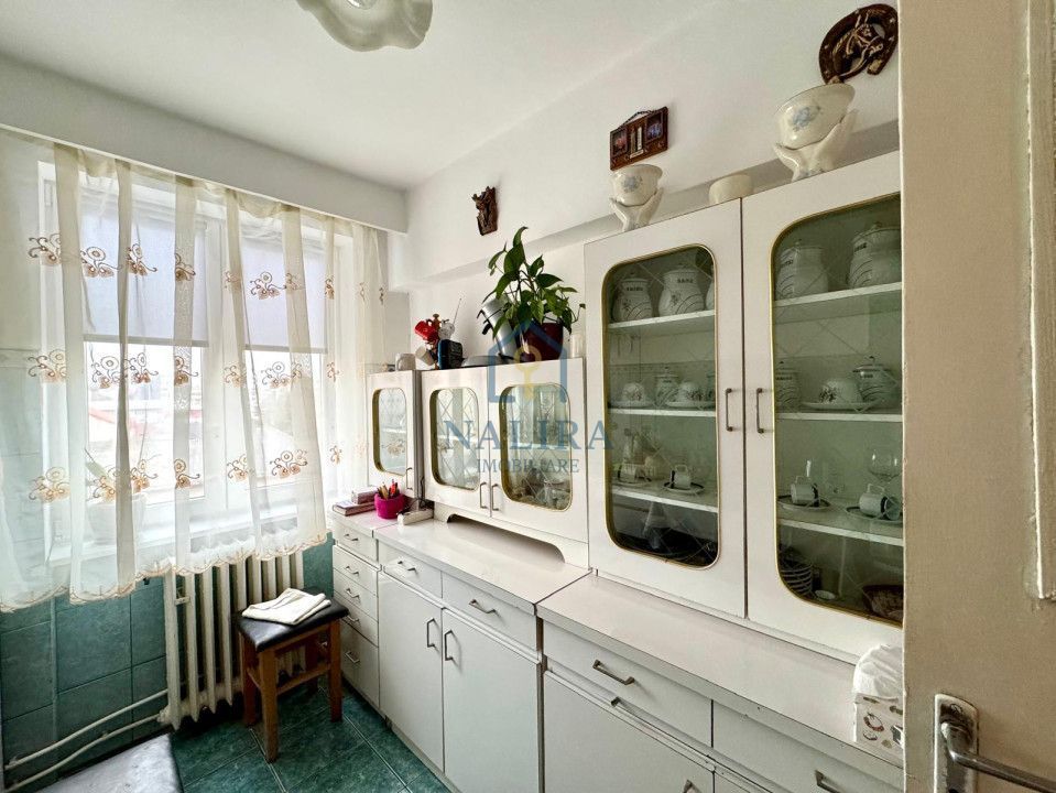 Apartament de vanzare Sasar 4 camere de vanzare — Sasar - Poză 1