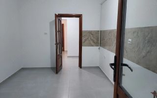 Apartament 3 camere Pacurari decomandat 1990 etaj 2 9 renovat - Poză 1